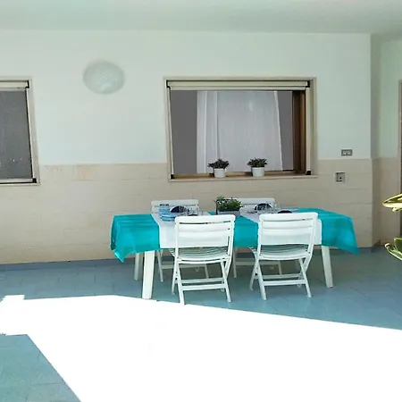 Salentoholidays Holiday home Torre Suda